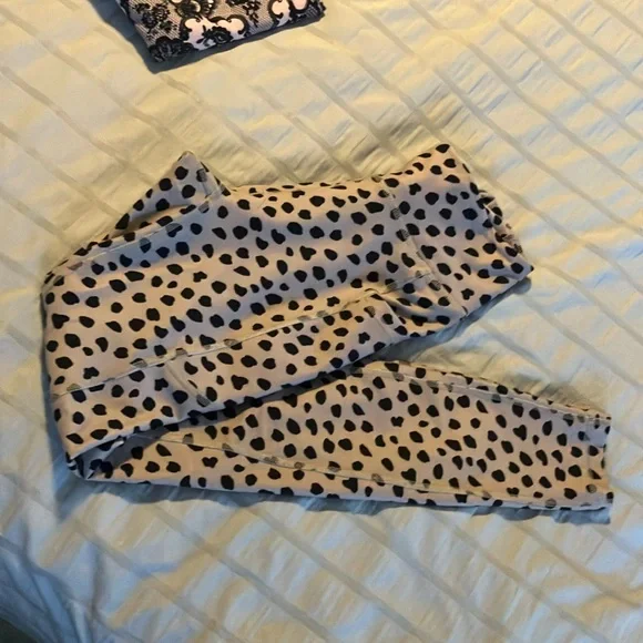 Patterned Leggings Set - Picture 4 of 6